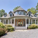 Grand Mountain Getaway