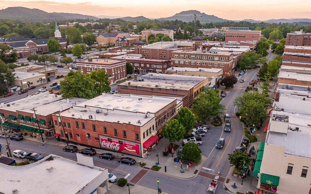 Downtown Hendersonville Loft Tour